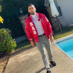 Meet your Posher, Loui